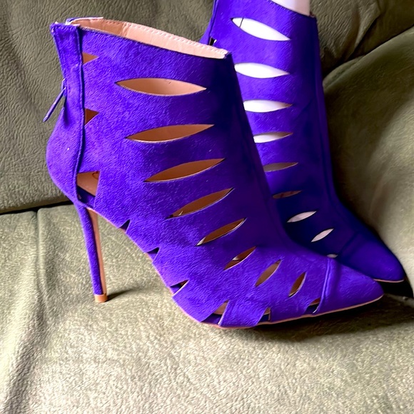 DbDk Fashion Shoes - Women’s DbDk shoe booties brand new.